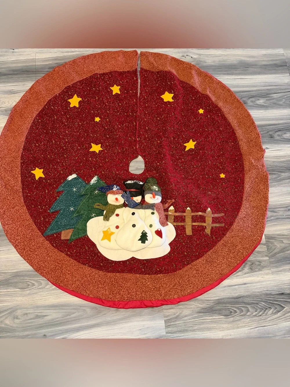 Vtg Winter Wonderland Snowman Tree Skirt- Detailed Hand-Crafted Holiday Decor